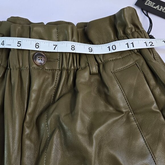 BLANKNYC  Women's Vegan Leather Elastic Waistband Cuffed Shorts Sz 29 Green - Picture 10 of 11